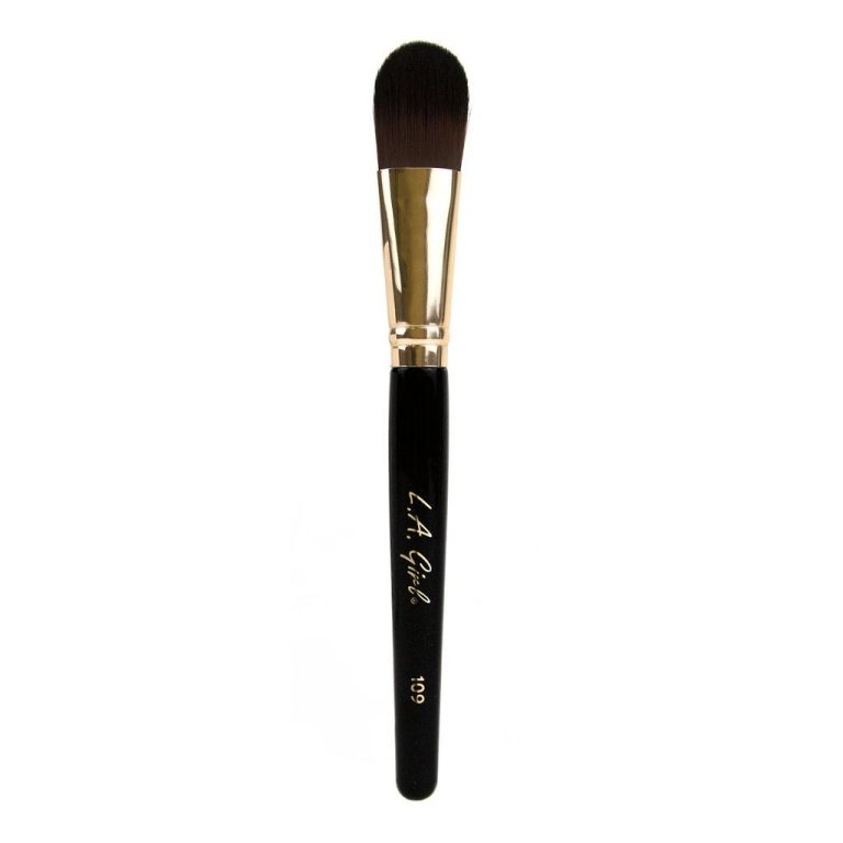 BROCHA PRO DE BASE PLANA N°109 L.A GIRL